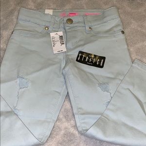 Children’s Place Girl’s Distressed Jegging Size 5